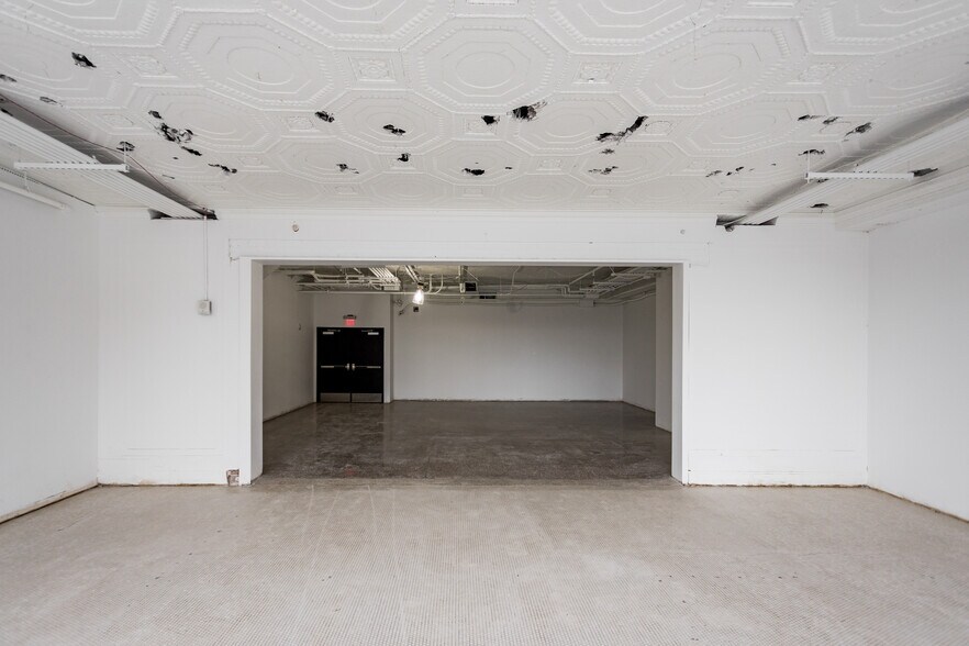 More Photos Of 6001 Cass Ave, Detroit Office For Lease