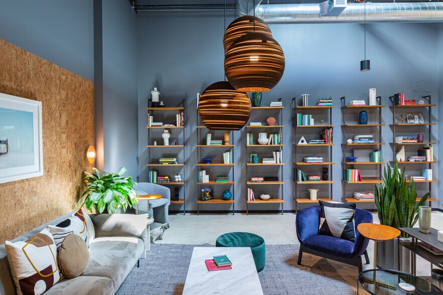 More Photos Of 1212 Broadway Plz, Walnut Creek Coworking Space