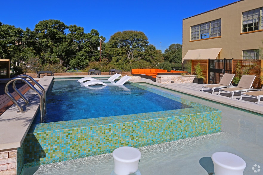 More Photos Of 317 Lexington Ave, San Antonio Apartments For Lease