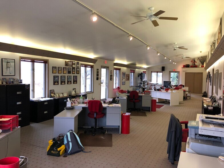 More Photos Of 95 S Dugan Rd, Sugar Grove Warehouse For Sale