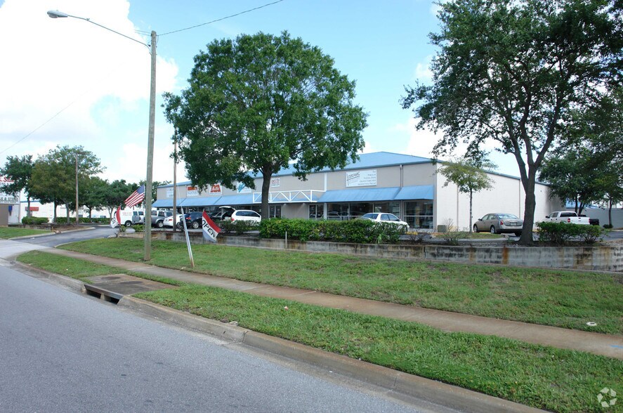 Primary Photo Of 2599 22nd Ave N, Saint Petersburg Unknown For Lease