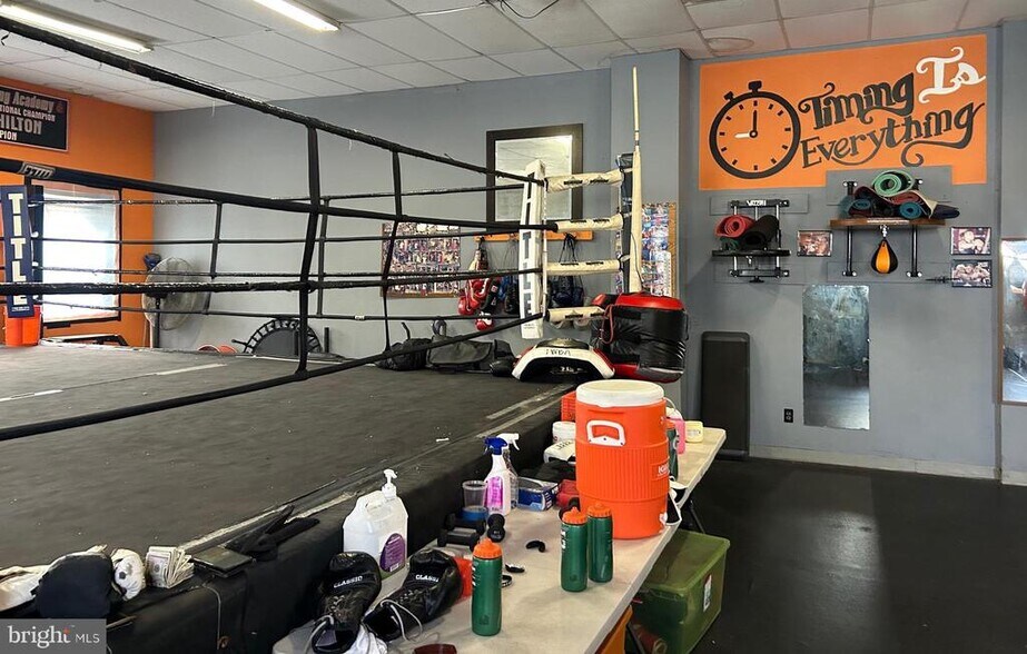 More Photos Of 12 Pierce Ave, Trenton Warehouse For Sale