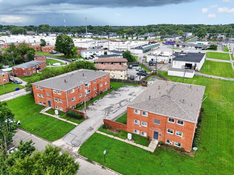 Primary Photo Of 3670 Seabrook Ave, Columbus Apartments For Sale