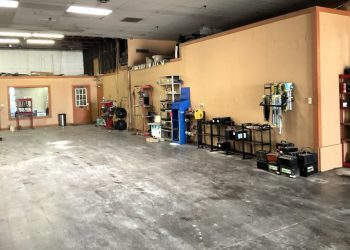 More Photos Of 1617 Pulliam St, San Angelo Auto Repair For Sale