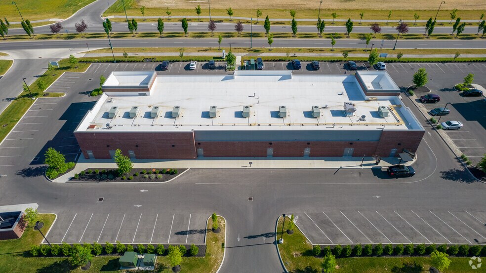 More Photos Of 5792 Hamilton Rd, New Albany Unknown For Lease