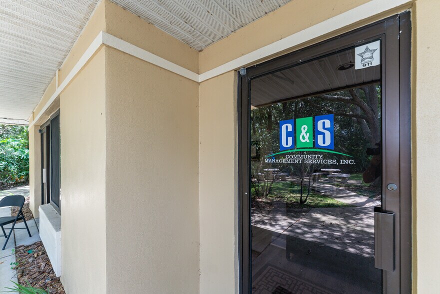 More Photos Of 31 Sarasota Center Blvd, Sarasota Office For Lease