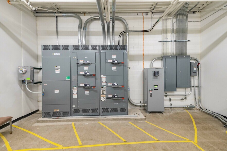 More Photos Of 4505 Oakman Blvd, Detroit Industrial For Sale