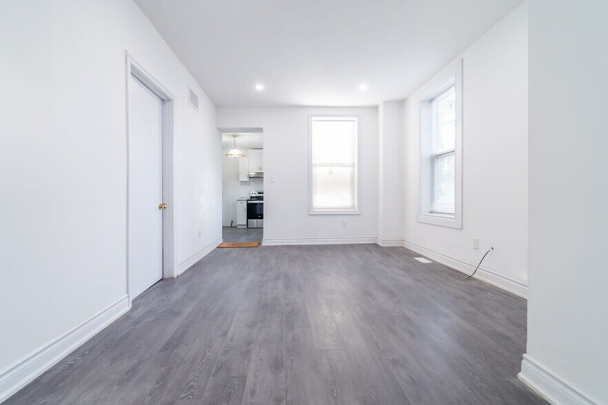 More Photos Of 910 Burlington St E, Hamilton Apartments For Sale