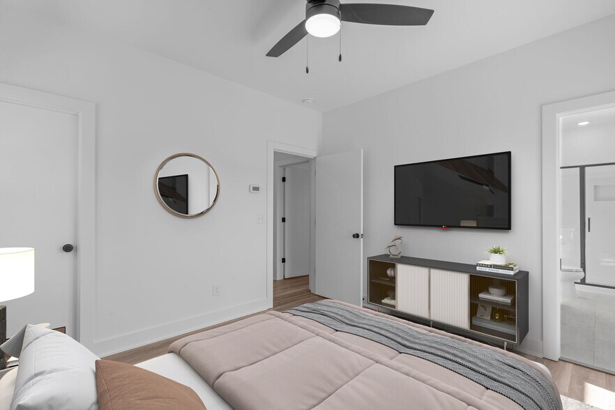 More Photos Of 1318-1322 E Lenoir St, Raleigh Apartments For Sale