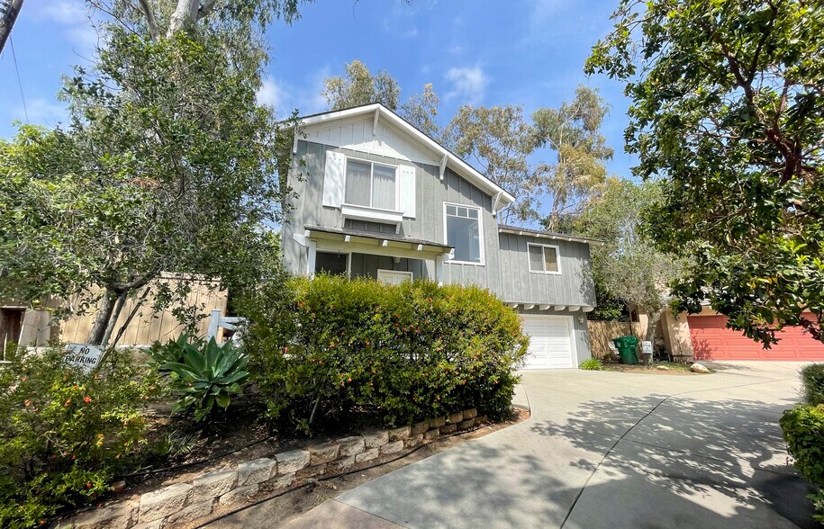 More Photos Of 1107-1111, Santa Barbara Multifamily For Sale
