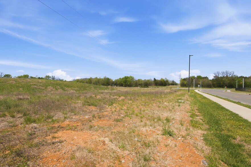More Photos Of 0 JOHN BRAGG Hwy, Murfreesboro Land For Sale