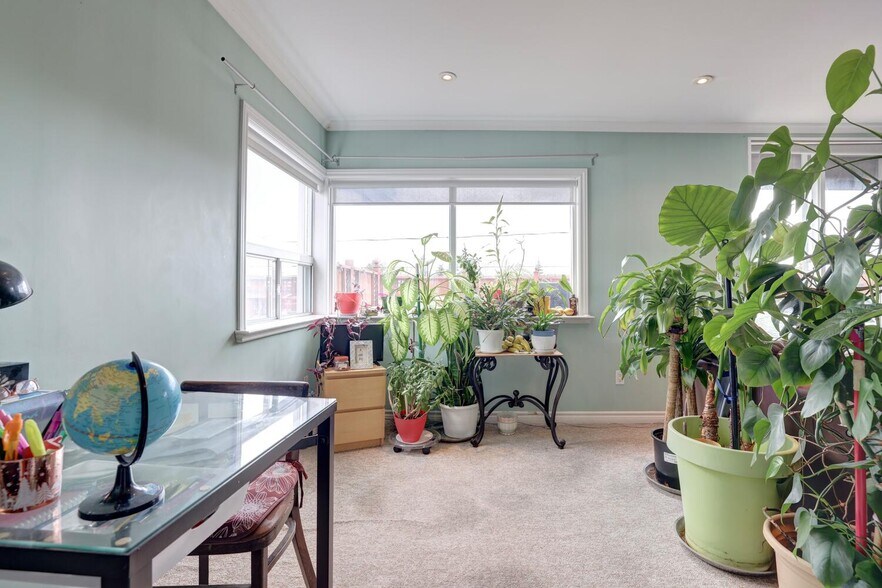 More Photos Of 448 Browns Line, Toronto Restaurant For Sale