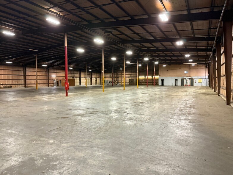 More Photos Of 1721 Old Covington Rd NE, Conyers Warehouse For Lease
