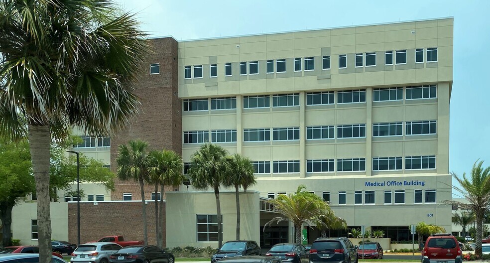 More Photos Of 801 E 6th St, Panama City Medical For Lease
