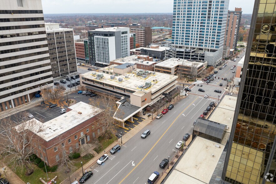 More Photos Of 212 S Central Ave, Clayton Office For Lease