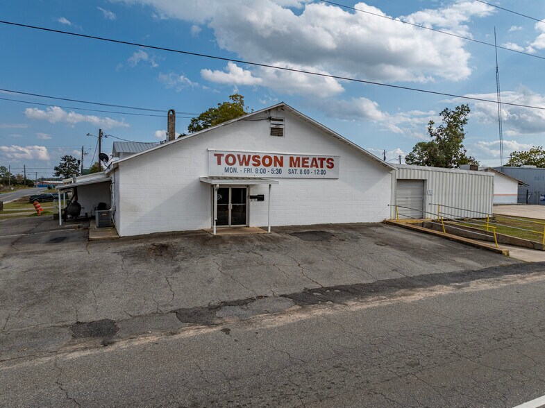 More Photos Of 301 Ridge Ave S, Tifton Specialty For Sale