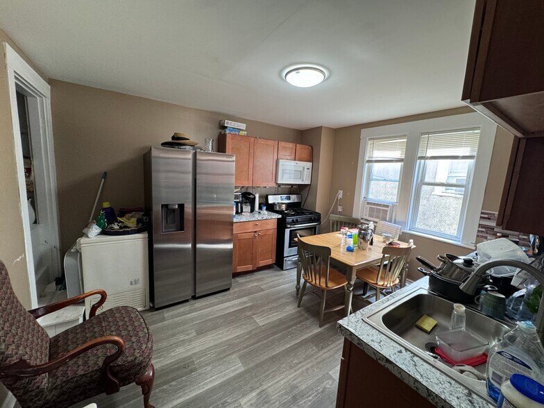 More Photos Of 530-534 Waverly St, Framingham General Retail For Sale