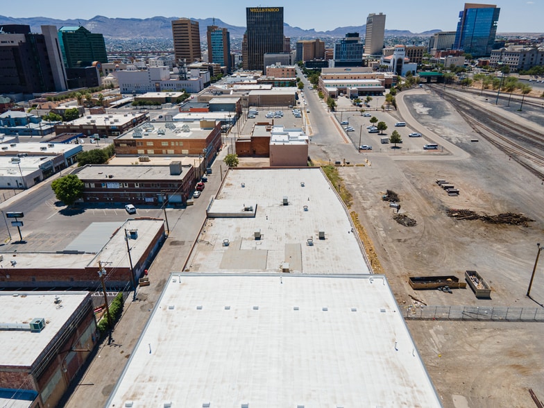 More Photos Of 220 N Saint Vrain St, El Paso Light Distribution For Sale