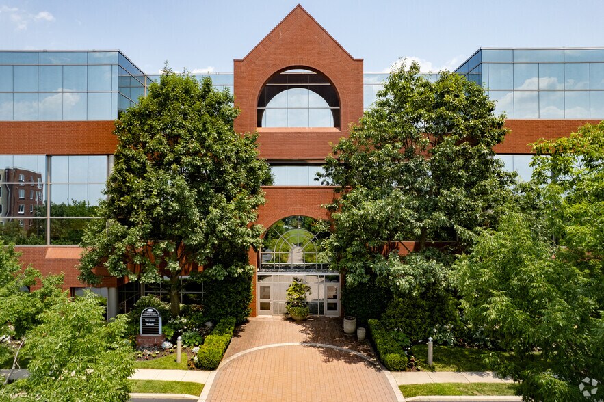 More Photos Of 301 E Germantown Pike, East Norriton Township Unknown For Lease