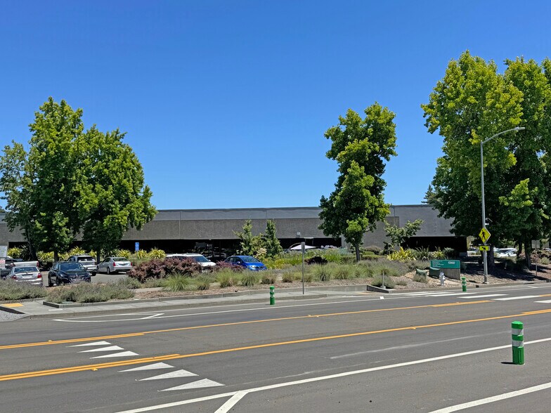 More Photos Of 1360 N Dutton Ave, Santa Rosa Office For Sale