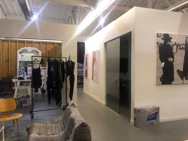 More Photos Of 1300 Elmer St, Belmont Warehouse For Lease