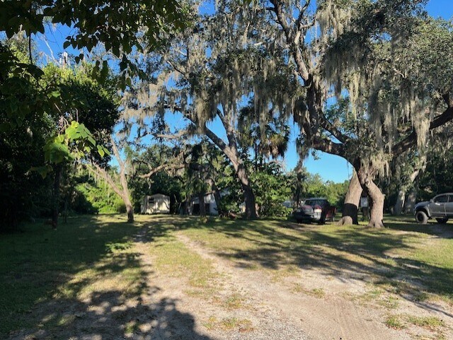 More Photos Of 4806 N Falkenburg Rd, Tampa Land For Sale