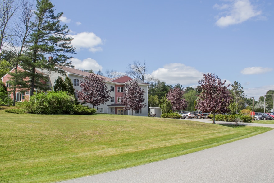 More Photos Of 166 Whiskeag Rd, Bath Specialty For Sale