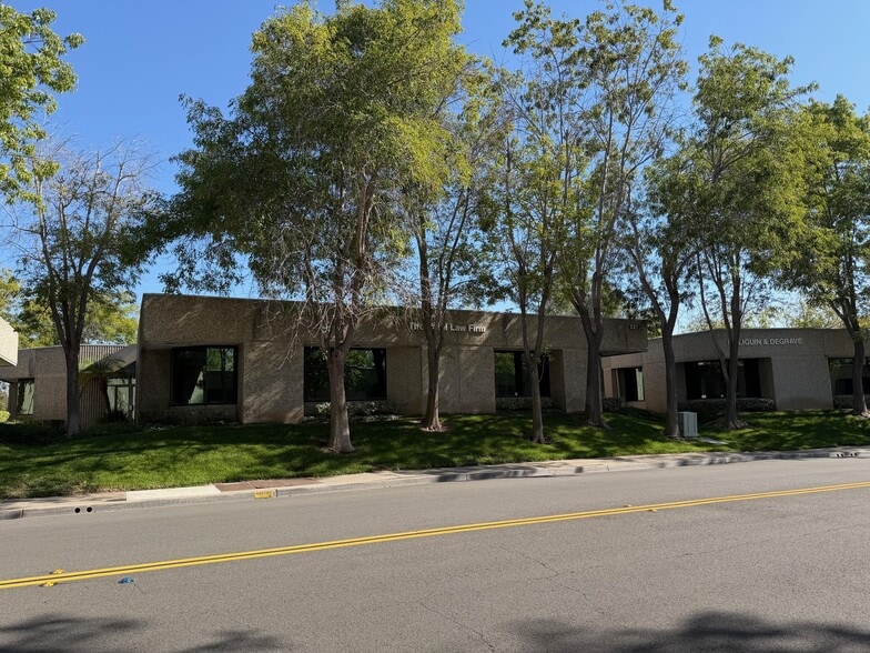 More Photos Of 22952 Mill Creek Dr, Laguna Hills Office For Lease