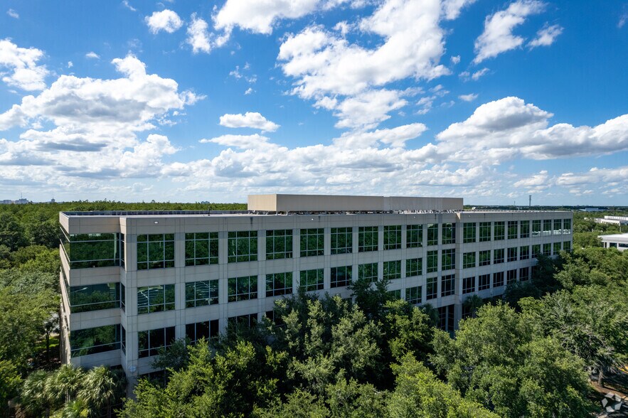 More Photos Of 8403 Southpark Cir, Orlando Office For Lease