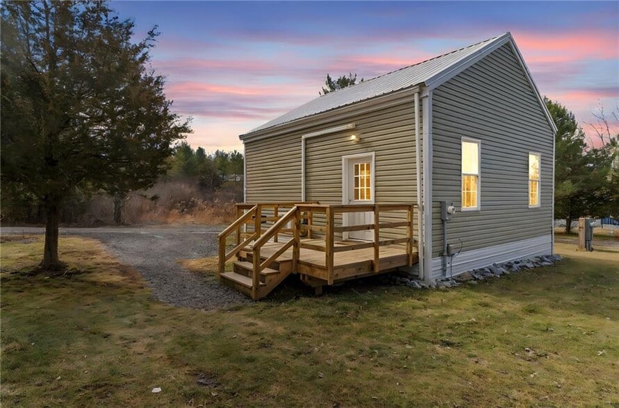 More Photos Of 5319 & 5315 Bassett rd, Hector Apartments For Sale