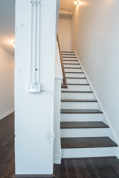 More Photos Of 5050 N Broadway St, Chicago Apartments For Lease