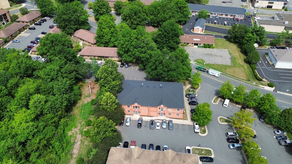 More Photos Of 10529-10535 Crestwood Dr, Manassas Medical For Lease