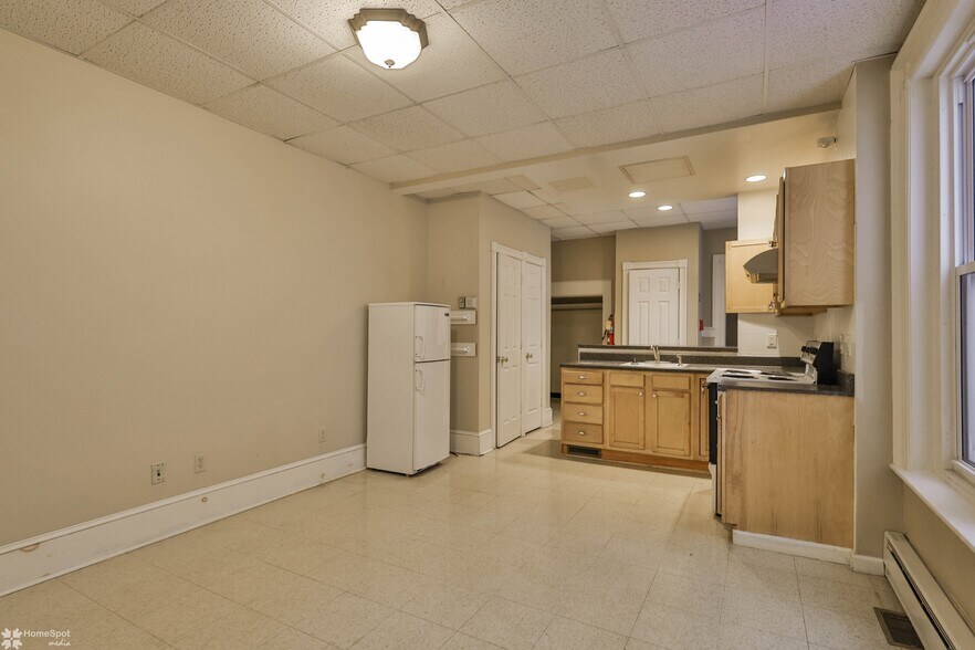 More Photos Of 22 S 13th St, Allentown Apartments For Sale