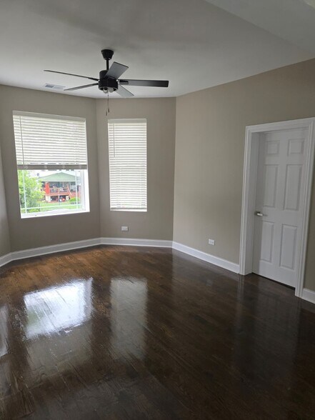 More Photos Of 35 N Mayfield Ave, Chicago Apartments For Sale