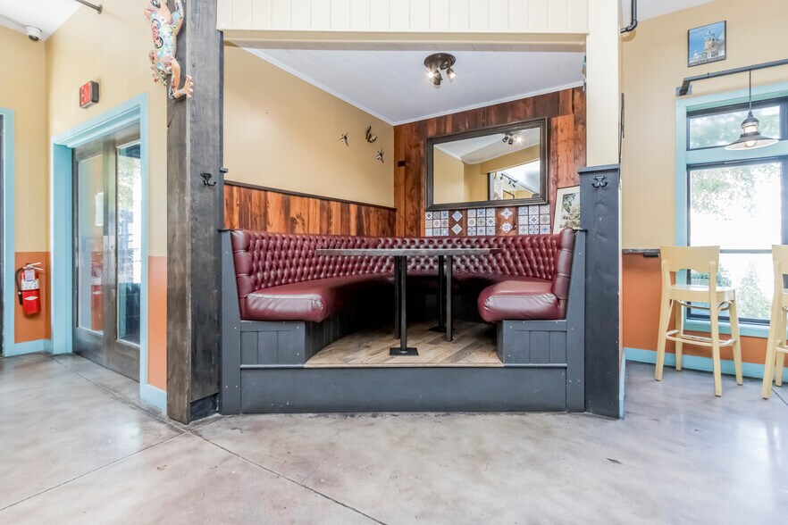 More Photos Of 60 Ocean St, South Portland Storefront Retail Residential For Lease