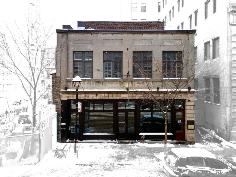 Primary Photo Of 52 Rue Saint-Jacques, Montréal Restaurant For Sale