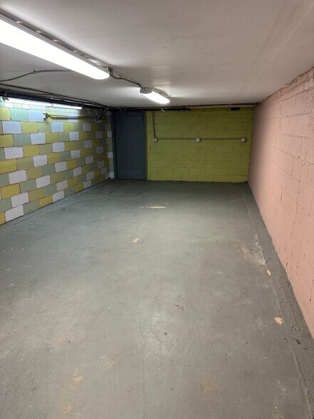 More Photos Of 807-811 Van Siclen Ave, Brooklyn Storefront For Lease