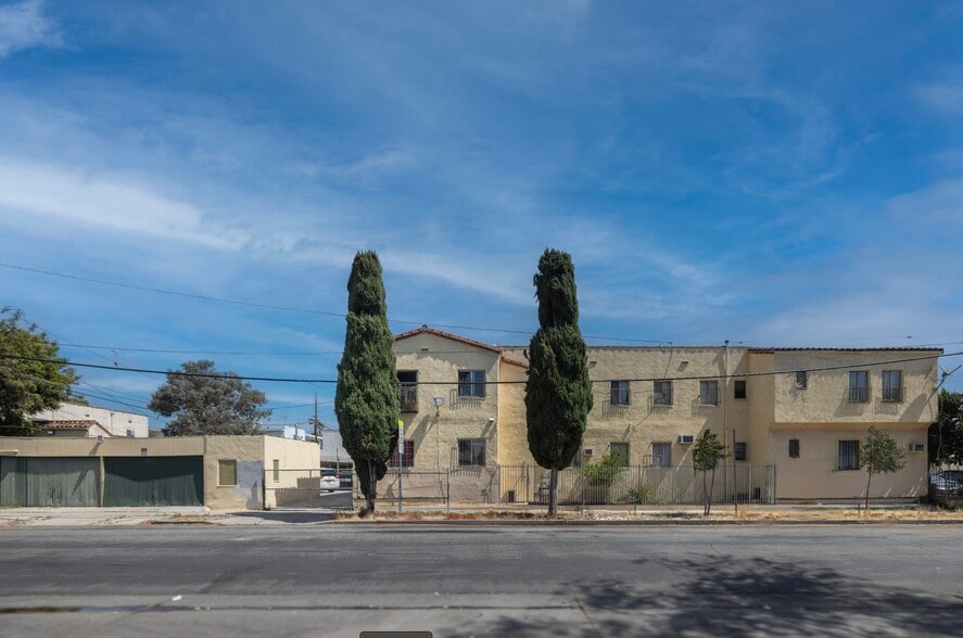 More Photos Of 1151 N Kingsley Dr, Los Angeles Apartments For Sale