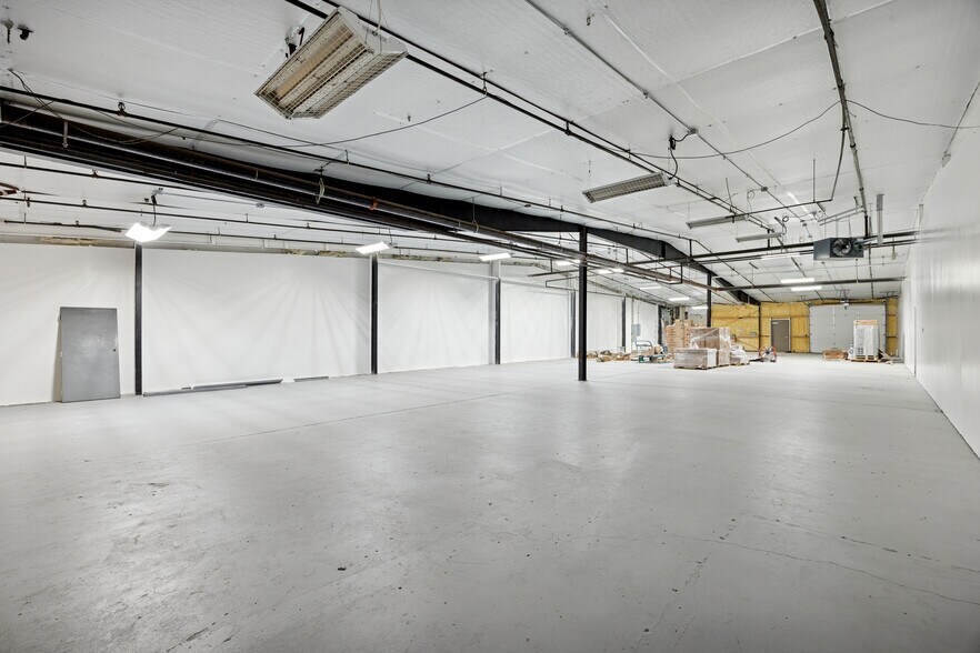 More Photos Of 701-709 Jefferson Ave SW, Watertown Warehouse For Lease