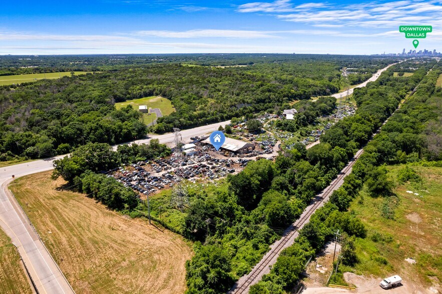 More Photos Of 10466 Central Expy, Dallas Auto Salvage Facility For Sale