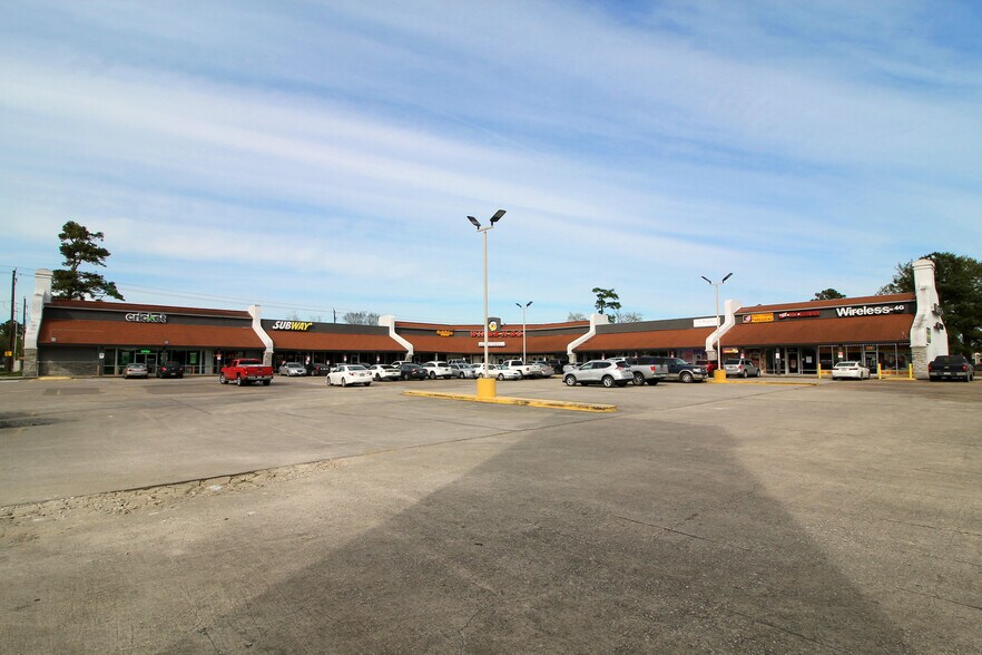 More Photos Of 12611 Woodforest Blvd, Houston Unknown For Lease