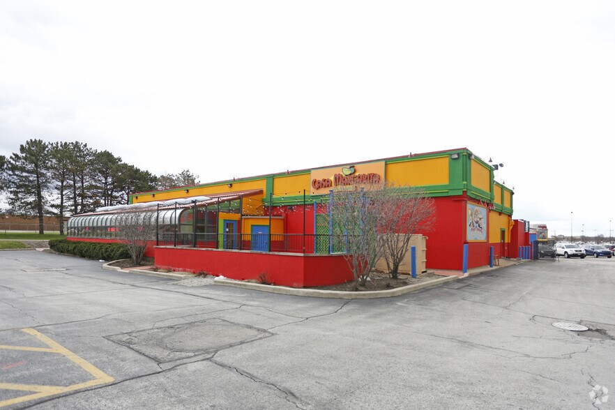 More Photos Of 9549 W 151st St, Orland Park Restaurant For Sale