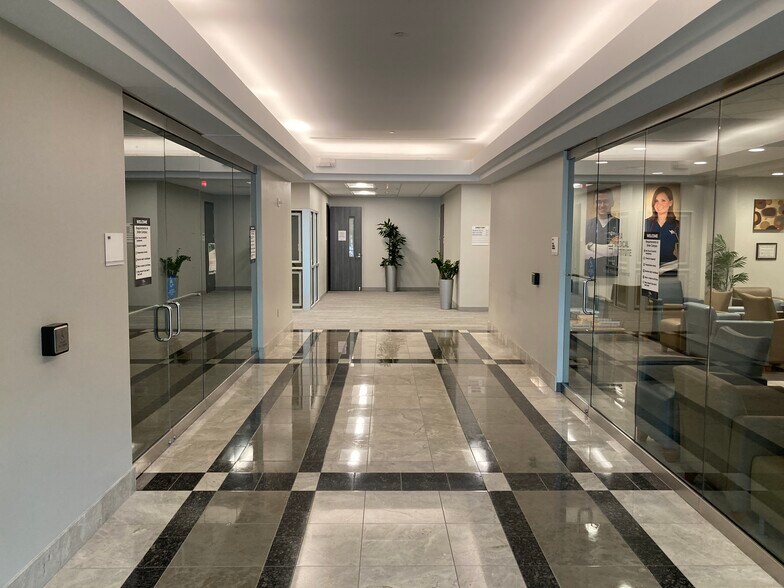 More Photos Of 11125 W Equity Dr N, Houston Office For Lease