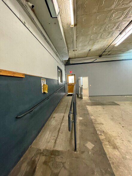 More Photos Of 122 W Spencer St, Culpeper Office For Lease