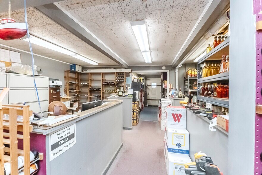 More Photos Of 180 Broadway, Port Ewen Storefront Retail Office For Sale