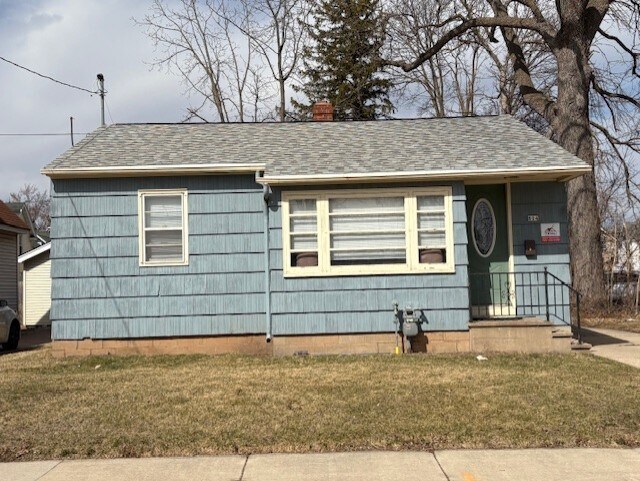 More Photos Of 817 Cherry St, Oshkosh Specialty For Sale