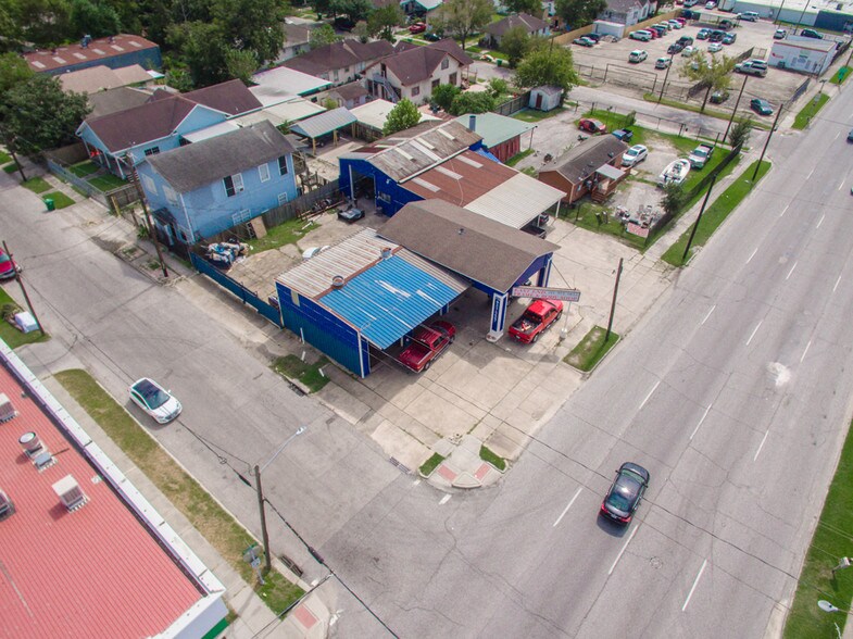 More Photos Of 1106 Wayside Dr, Houston Auto Repair For Sale