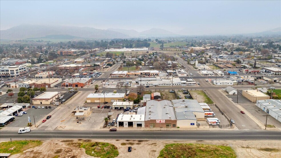 More Photos Of 142 S D St, Porterville Flex For Lease