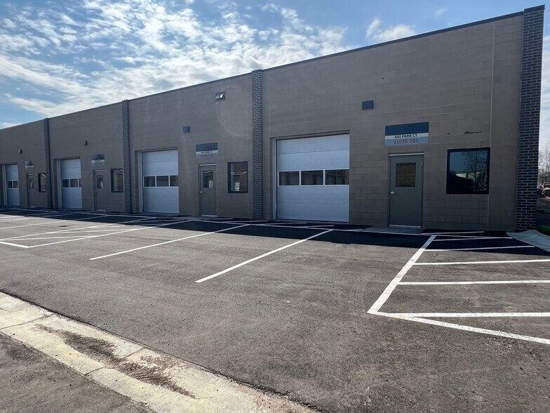 More Photos Of 440 Park Ct, Circle Pines Self Storage For Lease