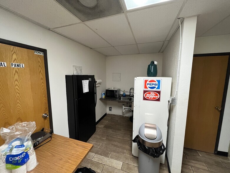 More Photos Of 1901 S Bannock St, Denver Warehouse For Lease